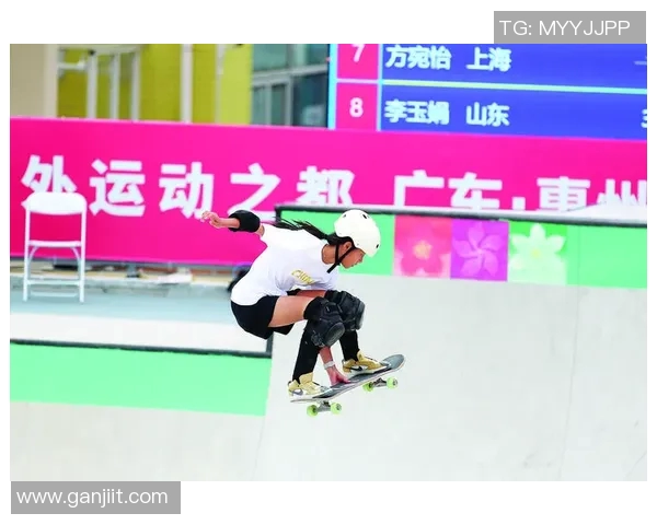 深圳滑板队在极限运动联赛中以53分稳居积分榜首位