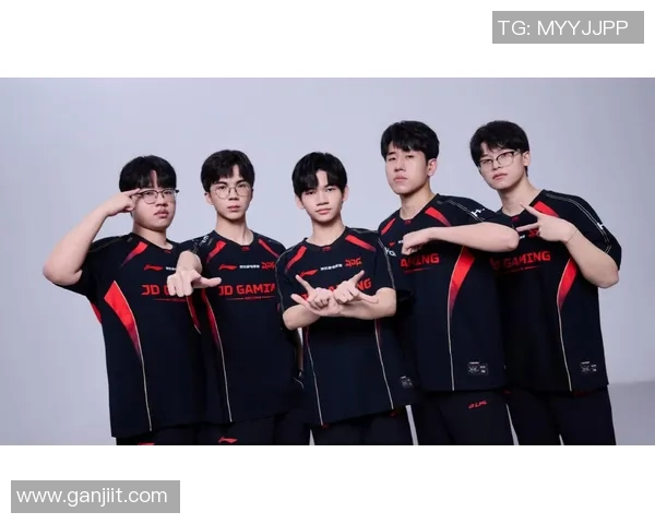 和平精英焦点分析：深入探讨JDG战队的实力与战术优势