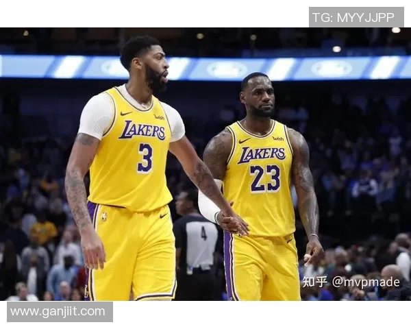 2021年NBA精彩对决篮网与湖人巅峰对决回顾与分析